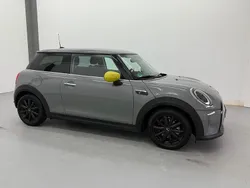 Grau Gebraucht 2021 Mini Cooper SE Essential Kleinwagen | 15.150 € (Superpreis)