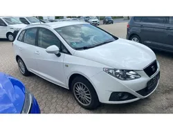Weiß Gebraucht 2010 Seat Ibiza Style Limousine | 2.900 € (Fairer Preis)