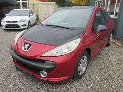 Farbe luziferrot/metallic Gebraucht 2008 Peugeot 207 Kleinwagen | 1.890 € (Guter Preis)