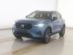 Blau Gebraucht 2025 Volvo XC40 Plus SUV | 39.450 € (Fairer Preis)