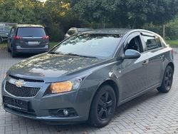 Grau Gebraucht 2012 Chevrolet Cruze LT Kleinwagen | 3.499 € (Etwas zu teuer)
