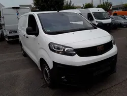 Weiß Gebraucht 2022 Fiat Scudo Van / Kleinbus | 18.990 € (Fairer Preis)