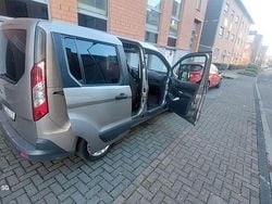Grau Gebraucht 2017 Ford Tourneo Connect Van / Kleinbus | 9.950 € (Superpreis)