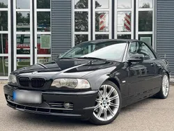 Schwarz Gebraucht 2002 BMW 330 Cabriolet Shadowline Cabrio | 11.500 € (Guter Preis)