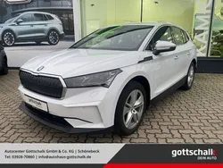 Moonweiss metallic Gebraucht 2022 Skoda Enyaq iV Loft SUV | 31.990 € (Fairer Preis)