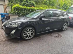 Schwarz (metallic) Gebraucht 2020 Ford Focus Titanium X Kombi | 14.995 € (Fairer Preis)