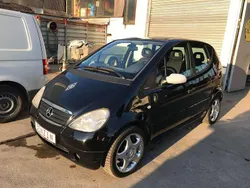 Schwarz Gebraucht 2000 Mercedes A140 Classic Limousine | 790 € (Guter Preis)