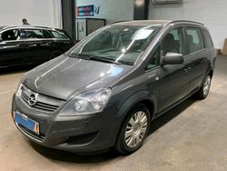 Braun Gebraucht 2012 Opel Zafira Van / Kleinbus | 4.399 € (Fairer Preis)