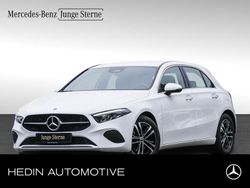 Silber Gebraucht 2024 Mercedes A200 Advanced Plus Limousine | 31.390 € (Fairer Preis)