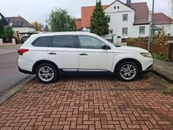 Weiß Gebraucht 2018 Mitsubishi Outlander Edition SUV | 14.800 € (Guter Preis)