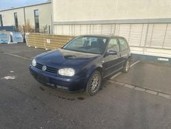 Blau Gebraucht 2001 VW Golf IV Kleinwagen | 800 € (Guter Preis)