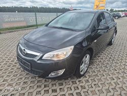 Schwarz Gebraucht 2011 Opel Astra Design Edition Limousine | 2.550 € (Superpreis)