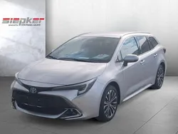 Silber Neu 2025 Toyota Corolla Kombi | 32.888 €