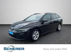 Grenadillschwarz metallic (metallic) Gebraucht 2024 VW Golf VIII Life Kombi | 23.990 € (Fairer Preis)