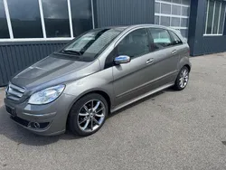 Grau Gebraucht 2006 Mercedes B200 Sport Van / Kleinbus | 3.490 € (Fairer Preis)