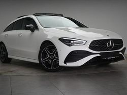Weiß Gebraucht 2025 Mercedes CLA200 Shooting Brake Advanced Kombi | 34.990 €