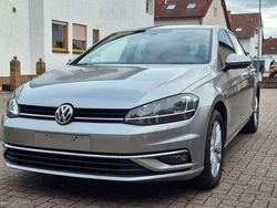 Silber Gebraucht 2017 VW Golf VII Comfortline Limousine | 12.900 € (Fairer Preis)