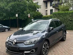 Grau Gebraucht 2015 Renault Mégane GrandTour Bose Edition Kombi | 7.500 €