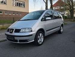 Silber Gebraucht 2006 VW Sharan Van / Kleinbus | 5.999 € (Teuer)