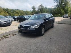 Schwarz Gebraucht 2013 Skoda Octavia Kombi | 5.990 € (Fairer Preis)
