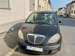 Schwarz Gebraucht 2005 Lancia Musa Van / Kleinbus | 1.700 € (Fairer Preis)