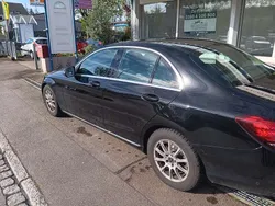 Schwarz Gebraucht 2018 Mercedes C220 Limousine | 23.500 € (Fairer Preis)