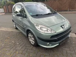 Lack grau cerianthe/metallic Gebraucht 2006 Peugeot 1007 Premium Kleinwagen | 1.950 € (Superpreis)