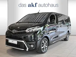 Graphitschwarz Gebraucht 2024 Toyota Proace Verso Kombi | 35.950 € (Guter Preis)