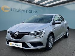 Grau Gebraucht 2019 Renault Mégane IV Limousine | 13.749 € (Fairer Preis)
