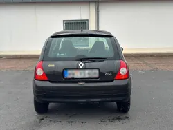 Schwarz Gebraucht 2005 Renault Clio II Kleinwagen | 1.100 € (Guter Preis)