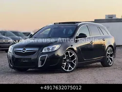 Schwarz Gebraucht 2011 Opel Insignia OPC Kombi | 5.990 €