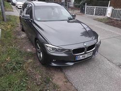 Grau Gebraucht 2013 BMW 330 Kombi | 10.000 € (Guter Preis)