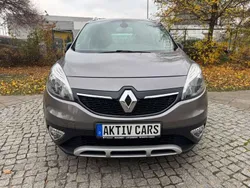Grau Gebraucht 2014 Renault Scénic III Bose Edition Van / Kleinbus | 7.490 € (Fairer Preis)