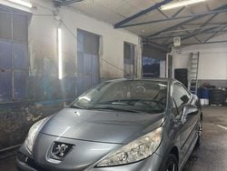 Grau Gebraucht 2007 Peugeot 207 Cabrio | 1.450 € (Guter Preis)