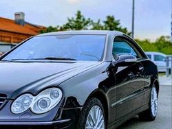 Schwarz Gebraucht 2004 Mercedes CLK240 Avantgarde Coupé | 7.999 €