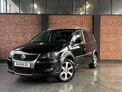 Schwarz Gebraucht 2008 VW Touran Cross Van / Kleinbus | 7.999 € (Etwas zu teuer)