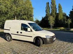 Weiß Gebraucht 2005 Opel Combo Van / Kleinbus | 3.500 € (Fairer Preis)