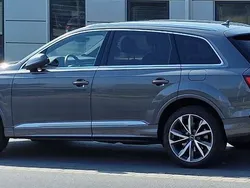 Grau Gebraucht 2020 Audi Q7 S-Line SUV | 52.800 € (Teuer)