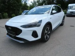 Frostweiß Gebraucht 2023 Ford Focus Active X Limousine | 24.750 € (Etwas zu teuer)