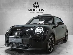 Schwarz Neu 2025 Mini Cooper Classic Kleinwagen | 34.800 € (Teuer)