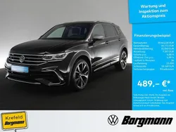 Deep black perleffekt (metallic) Gebraucht 2022 VW Tiguan Allspace R-line SUV | 39.442 € (Etwas zu teuer)