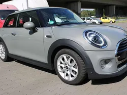 Moonwalk grey (metallic) Gebraucht 2019 Mini Cooper Kleinwagen | 11.950 € (Guter Preis)