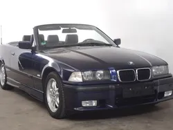 Blau Gebraucht 1997 BMW 320 Cabriolet M Sport Cabrio | 27.900 €