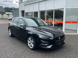 Schwarz Gebraucht 2023 Seat Leon FR Limousine | 20.990 € (Fairer Preis)