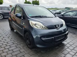Grau Gebraucht 2005 Peugeot 107 Filou Kleinwagen | 799 € (Guter Preis)