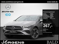 Grau mountain grey metallic Gebraucht 2024 Mercedes CLA180 Shooting Brake Progressive Kombi | 27.180 € (Superpreis)