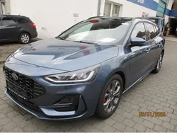 Chromblau Gebraucht 2023 Ford Focus ST-Line X Kombi | 24.900 € (Fairer Preis)