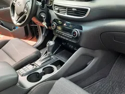 Grau Gebraucht 2019 Hyundai Tucson Style SUV | 19.800 € (Guter Preis)