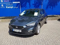 Magnetic grau metallic Gebraucht 2024 Seat Leon Style Limousine | 26.990 € (Teuer)