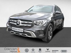 Polsterfarbe: schwarz Gebraucht 2022 Mercedes GLC200 SUV | 42.980 € (Guter Preis)